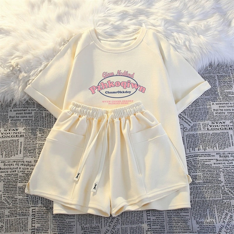 Short-sleeved shorts casual two-piece suit for small women summer new style internet celebrity student fashion running sports loose