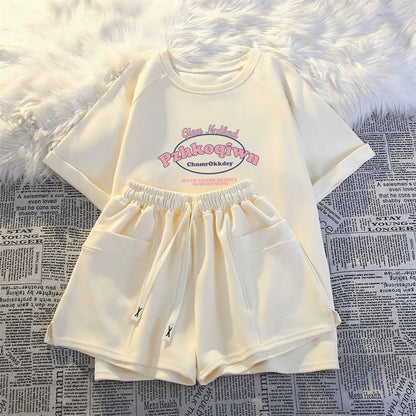 Short-sleeved shorts casual two-piece suit for small women summer new style internet celebrity student fashion running sports loose
