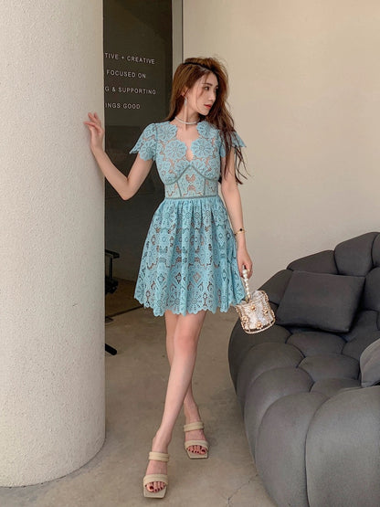 New women's French retro palace style sexy V-neck hollow lace waist slimming short-sleeved dress short skirt