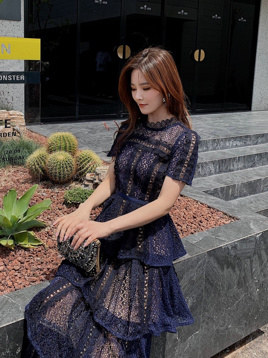 Cake long skirt for women 2024 new temperament British style exquisite lace navy blue short-sleeved dress evening dress