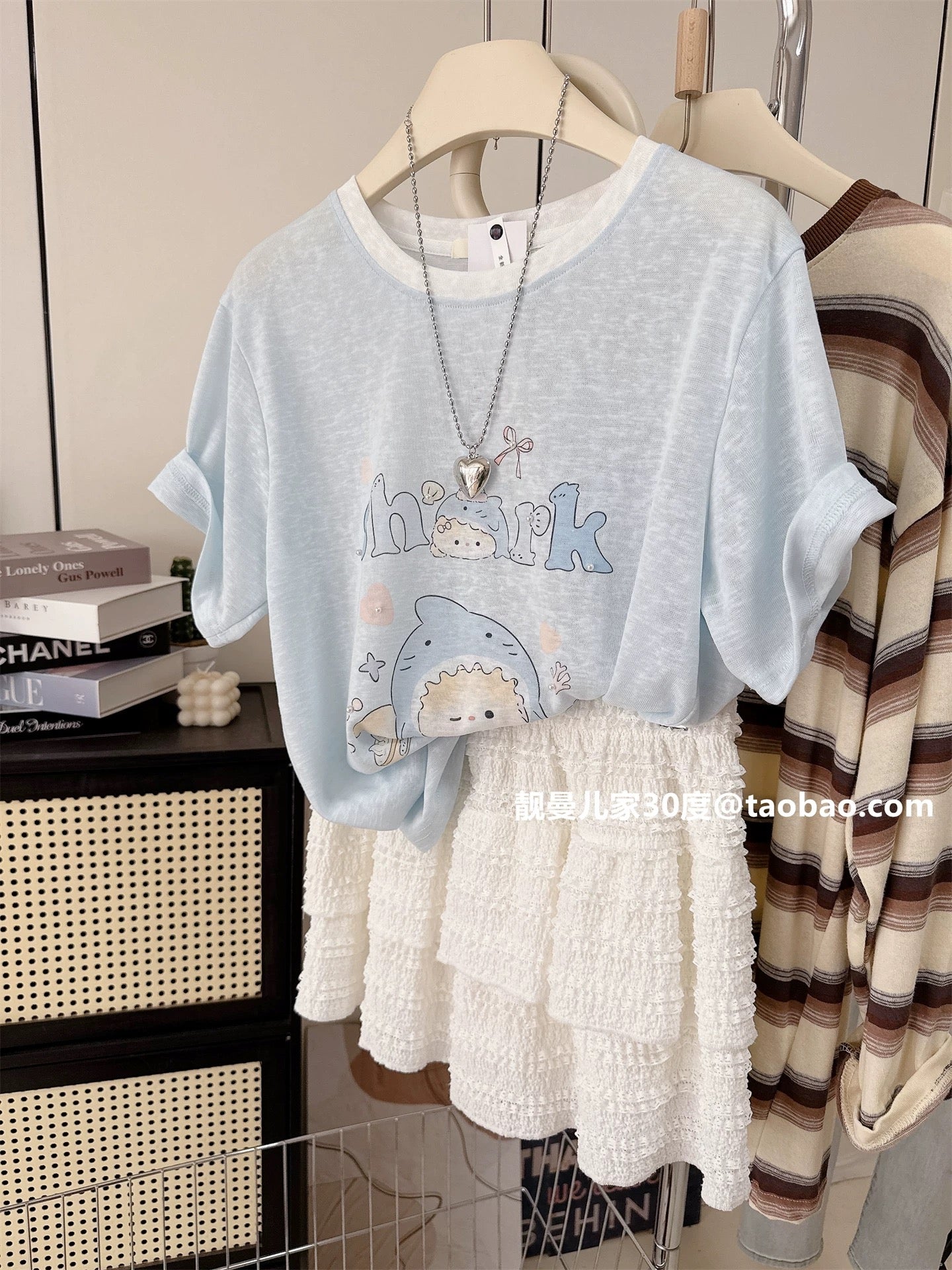 Beaded print ~ contrasting sea salt milk blue summer thin tops age-reducing refreshing female Korean niche short-sleeved T-shirt