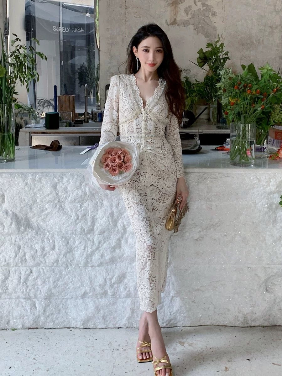 French retro palace style high-end light luxury hand-ordered long lace slim dress short-sleeved V-neck dress