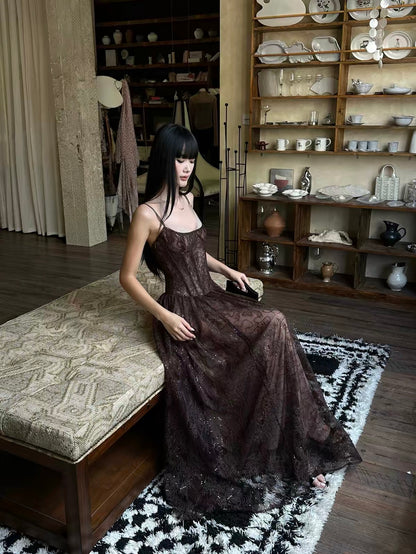 VENUIE French-style understated luxury lace camisole dress in coffee brown—suitable for birthdays, coming-of-age ceremonies, or as a light evening gown; a long summer dress for women.