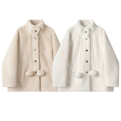 XinmonLee's popular winter new furry coat is a new style of women's loose and versatile design coat
