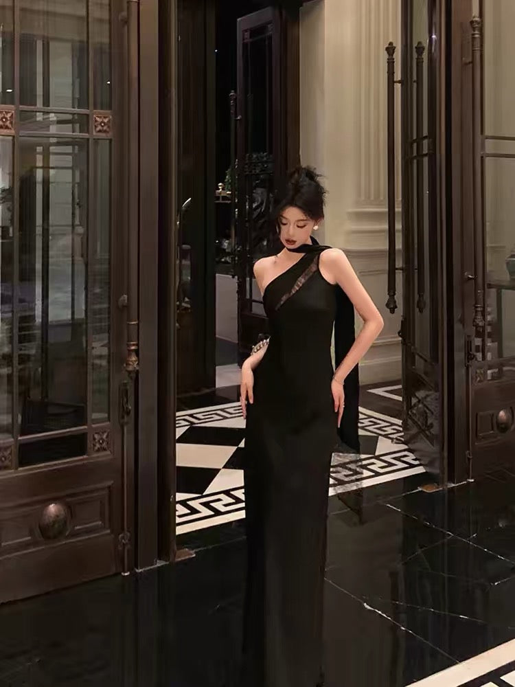 [In Stock] Black One-Shoulder Ribbon Dress – 2026 New French-Style Unique Design Lace & Satin Maxi Dress
