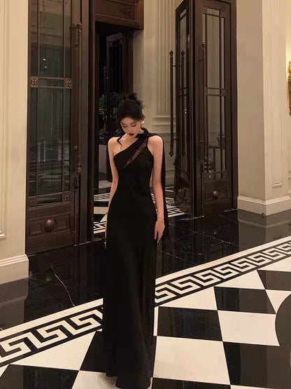 [In Stock] Black One-Shoulder Ribbon Dress – 2026 New French-Style Unique Design Lace & Satin Maxi Dress