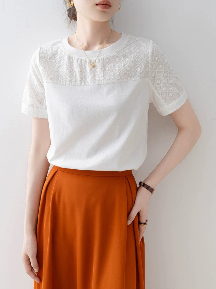 Short-sleeved straight shoulder T-shirt for women 2025 new white loose round neck pullover stitching unique beautiful early summer top