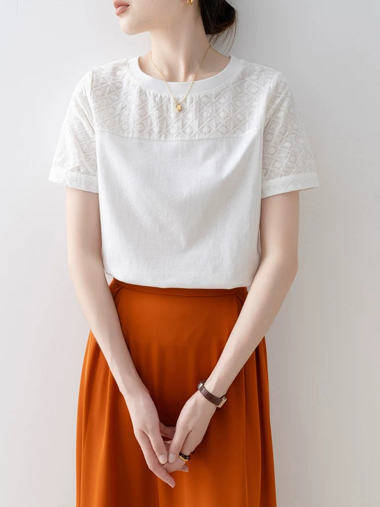 Short-sleeved straight shoulder T-shirt for women 2025 new white loose round neck pullover stitching unique beautiful early summer top