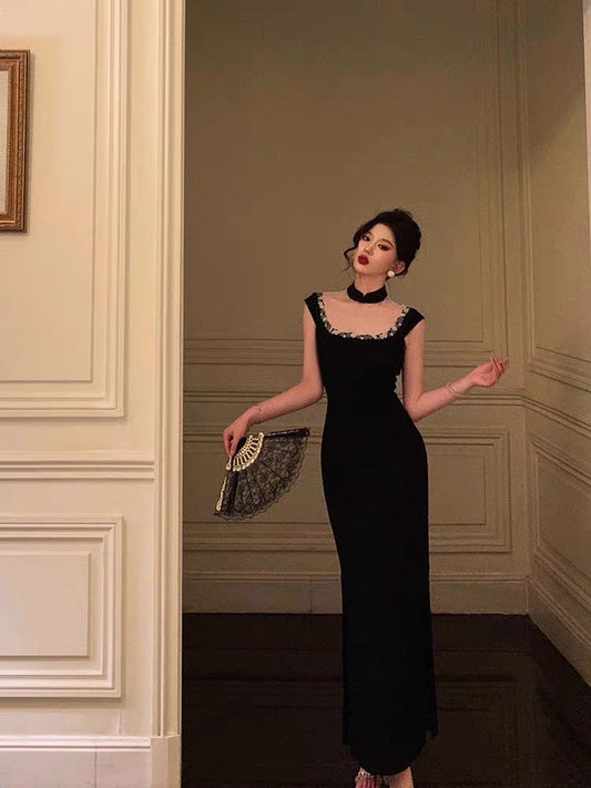 [In Stock] Elegant Black Qipao-Style Dress – 2026 New Arrival: Unique Design, Fitted Waist, and Side Slits