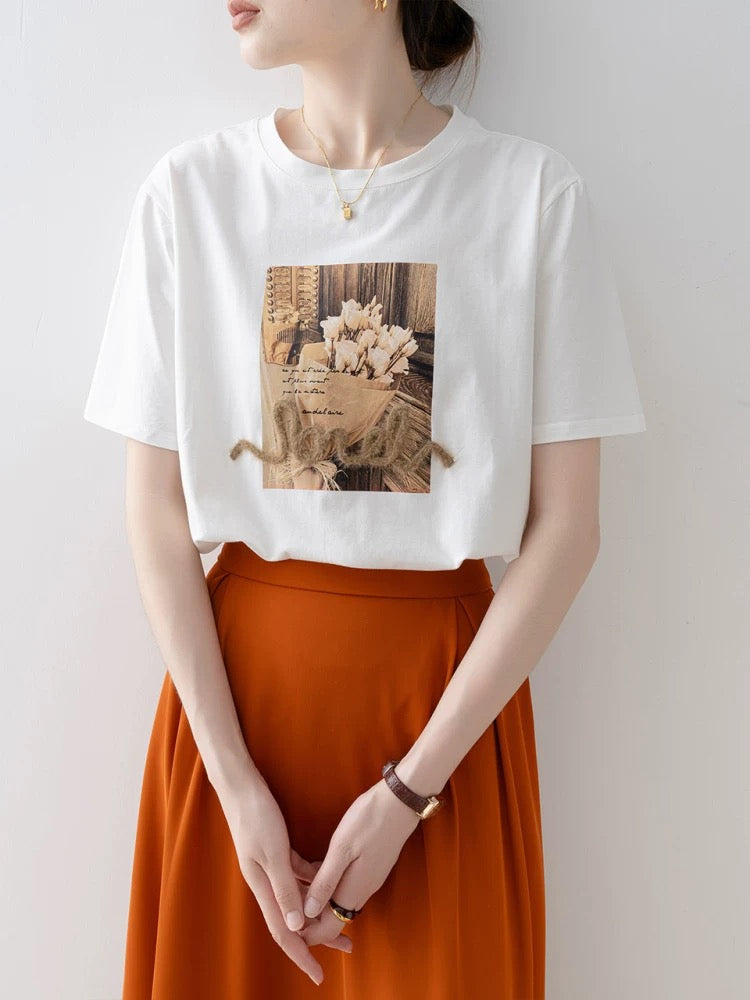 Super beautiful unique beautiful tops for women 2025 new hot style summer white loose round neck straight shoulder short sleeve t-shirt