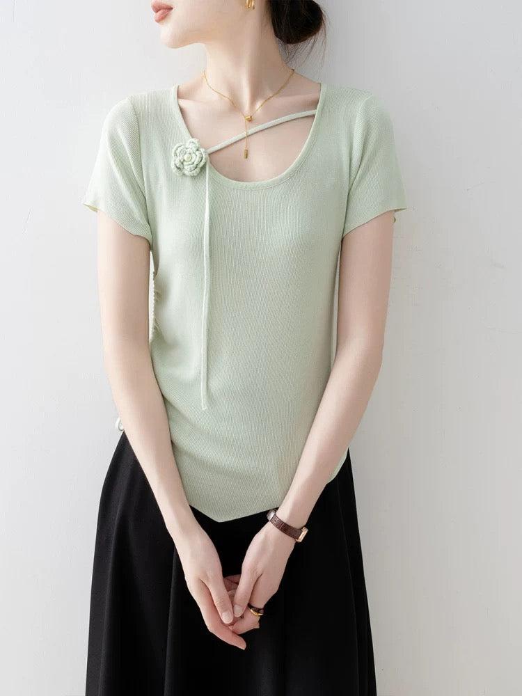 Knitted sweater summer women's clothing 2025 new style this year's popular hot style green slim design short-sleeved T-shirt top