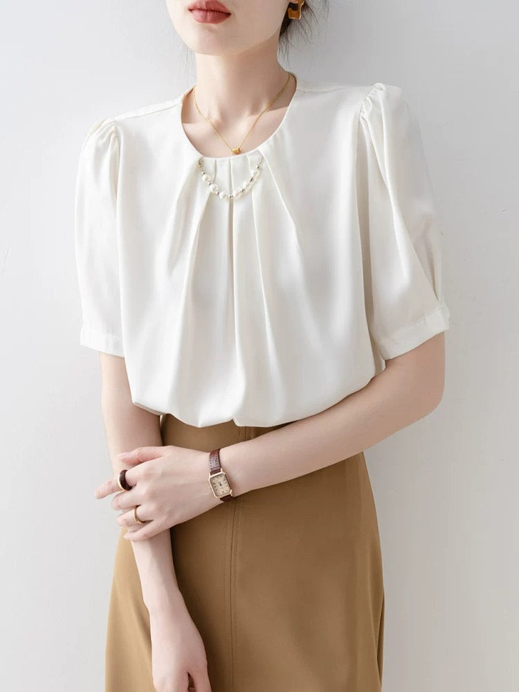 Apricot loose round neck shirt for women 2025 summer new style high-end light luxury age-reducing western-style shirt short-sleeved top