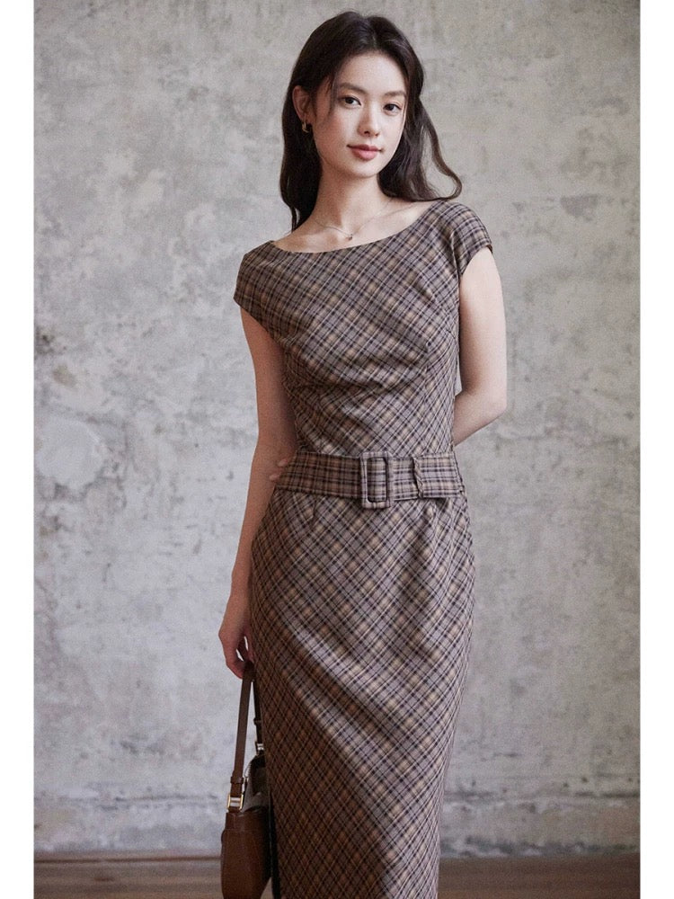 Eryang Design [Jiayun] High-end retro plaid straight dress for women with a stylish waist and short sleeves