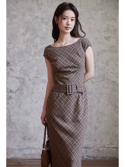 Eryang Design [Jiayun] High-end retro plaid straight dress for women with a stylish waist and short sleeves