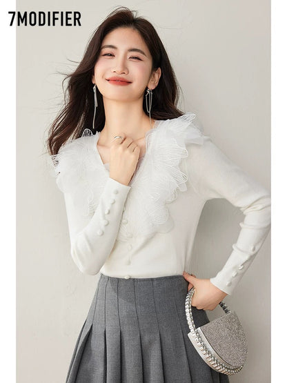 La Chapelle 7M2025 autumn and winter new lace stitching sweater French high-end V-neck top