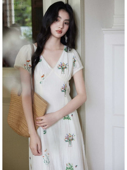 Eryang Design [Hua Xin] Artistic short-sleeved embroidered flower long skirt for women with waist-hugging v-neck slim fit temperament dress