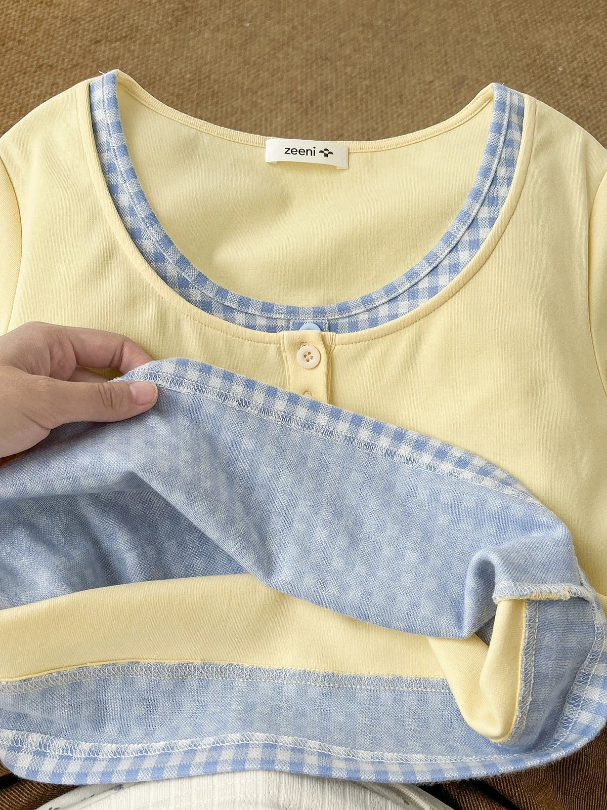 The best recommendation~Slim and commuting! Light yellow plaid patchwork bottoming shirt T-shirt female slim inner top