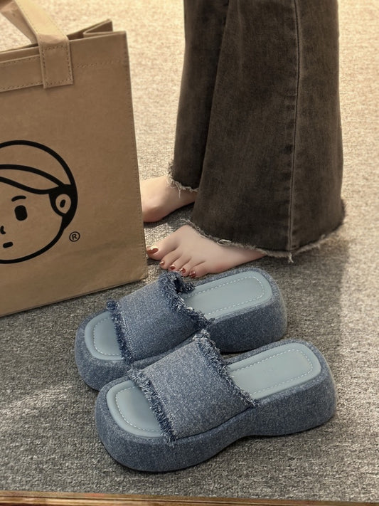Denim thick-soled slippers women's summer outerwear 2023 new niche design fashion all-match beach sandals