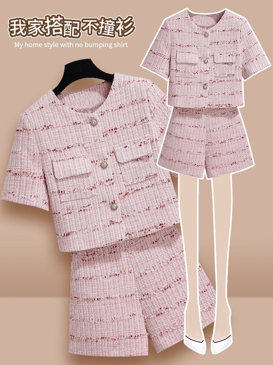 Small fragrant wind suit female summer 2023 new temperament goddess fan high-end small man wearing net red two-piece suit