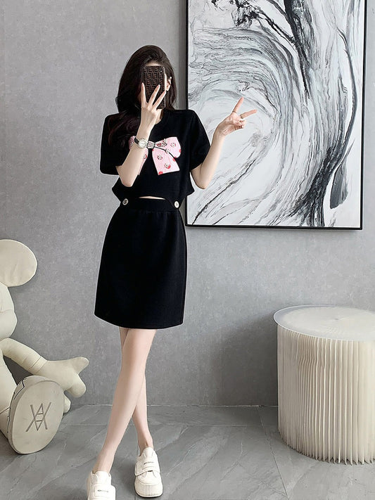Summer 2023 new style small fragrant wind skirt splicing two-piece set high-level design small casual suit
