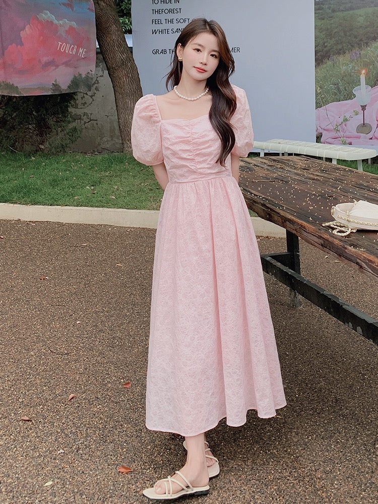 Pink French puff sleeve dress women's summer 2023 new pleated square collar temperament slim and gentle wind long skirt