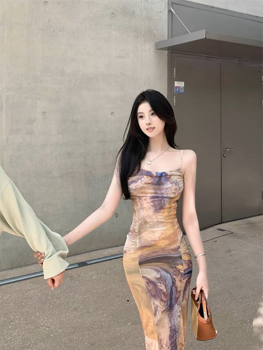Sweet Spice Girl Retro Oil Painting Tie-Dye Suspender Dress Female Summer Pure Desire French Sexy Skirt Package Hip Medium Length Skirt