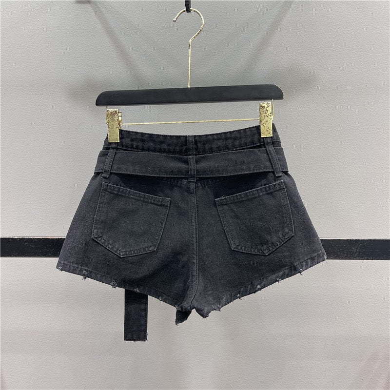 Beggar's hole hot girl denim shorts women's 2023 summer new style with long and thin A-line wide-leg hot pants