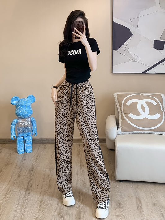Casual sports suit women's summer 2023 new fashion foreign style thin short-sleeved leopard print wide-leg pants two-piece trendy