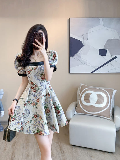 2023 summer new French-style small fragrance style high-end temperament temperament waist slimming square collar puff sleeve floral dress