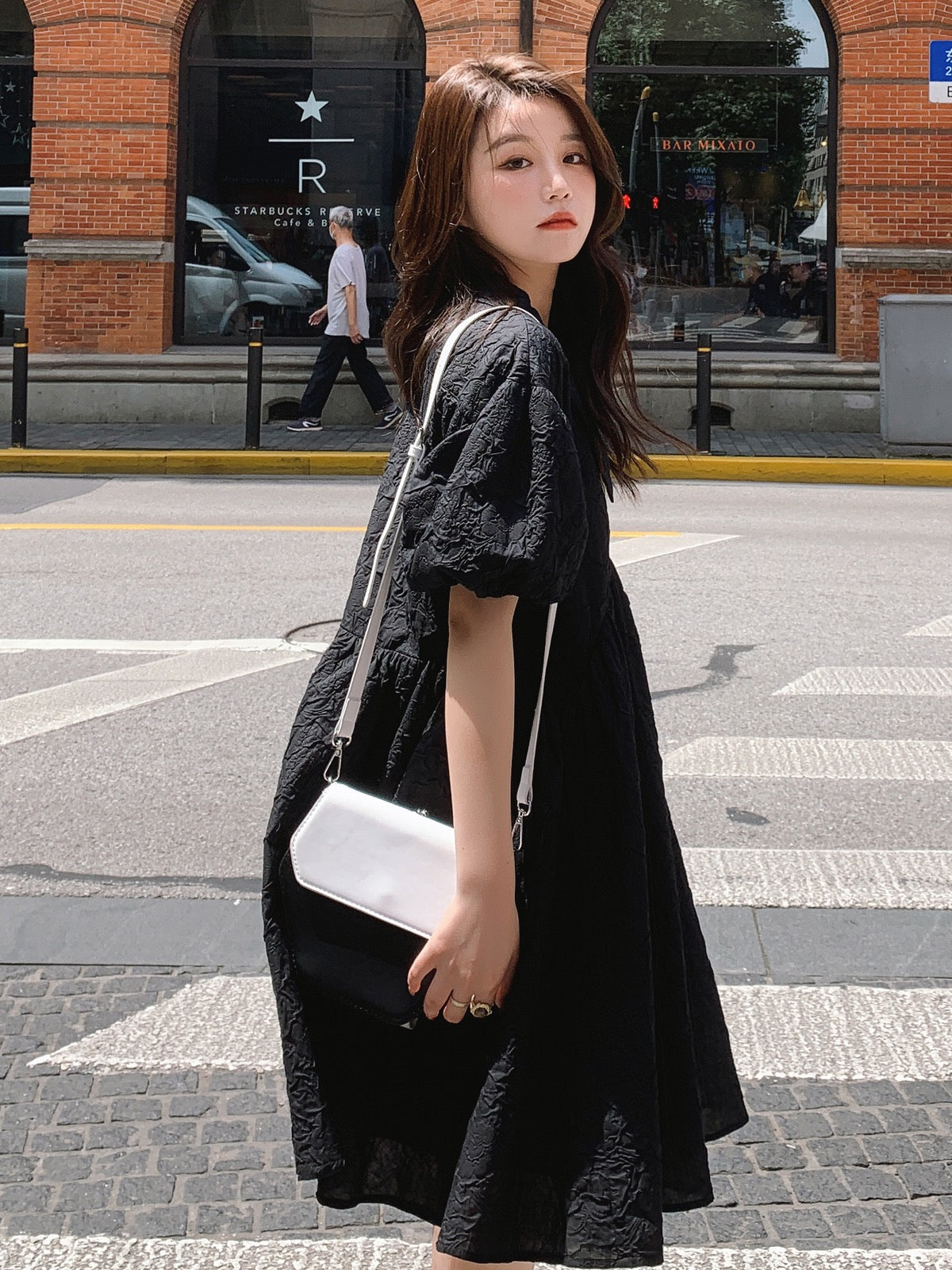 Tea break French puff sleeve black dress female summer 2023 new loose casual fashion age-reducing doll skirt