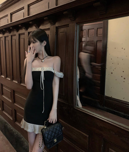 5.31 CHICYOU [Miaoling and Good Girl] One-shoulder super slim and slim black suit dress