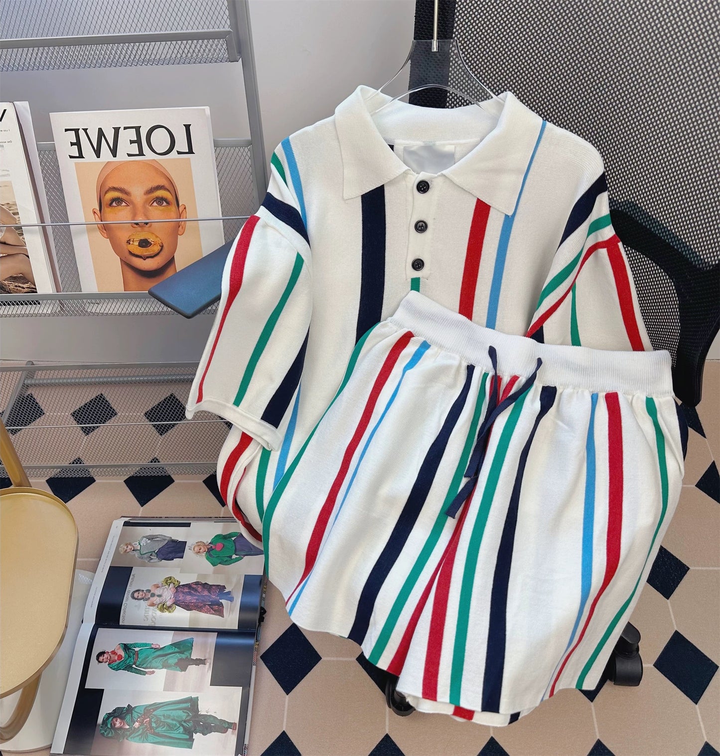 College literature and art style age-reducing fashion leisure suit for men and women Korean version of ifashion fashionable high-end two-piece trend