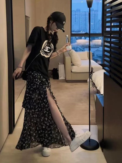 Floral chiffon skirt with black side slits looks thin and high waist A-line ruffled mid-length summer new suit