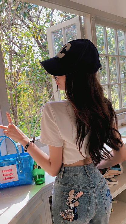 [Earth Shop] Age-reducing cartoon milk tea rabbit print white short-sleeved T-shirt women's summer short round neck shoulder top
