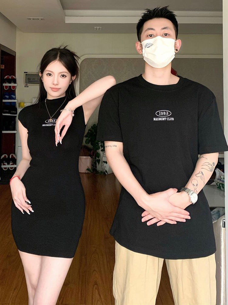 French couple outfit high-end sense suit one dress one skirt 2023 new summer short-sleeved T-shirt super fire dress