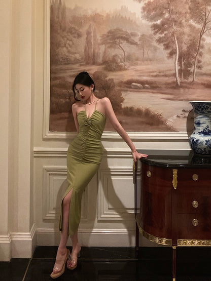 Gove 瑅 green hanging neck suspender dress female 2023 new pure desire sexy V-neck halter back slit mid-length skirt