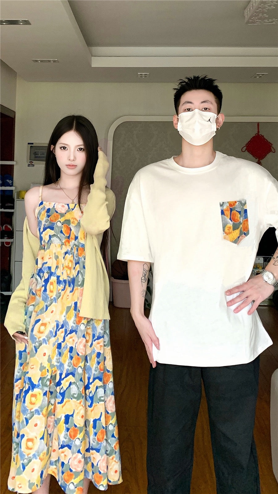 Couple outfit summer niche design sense Korean version short-sleeved t-shirt men and women two-piece suit French one dress one skirt ins tide brand