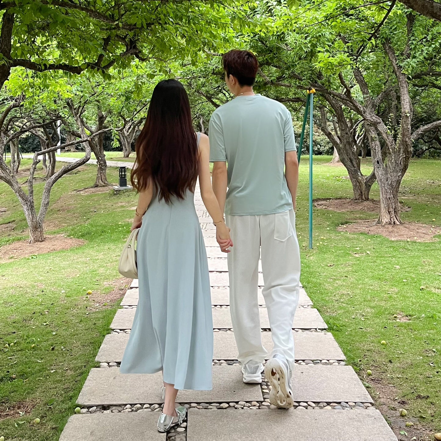 High-end couple wear summer clothes niche ins short-sleeved T-shirt women's suspenders chiffon dress two-piece suit one skirt and one suit