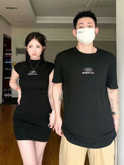 French couple outfit high-end sense suit one dress one skirt 2023 new summer short-sleeved T-shirt super fire dress