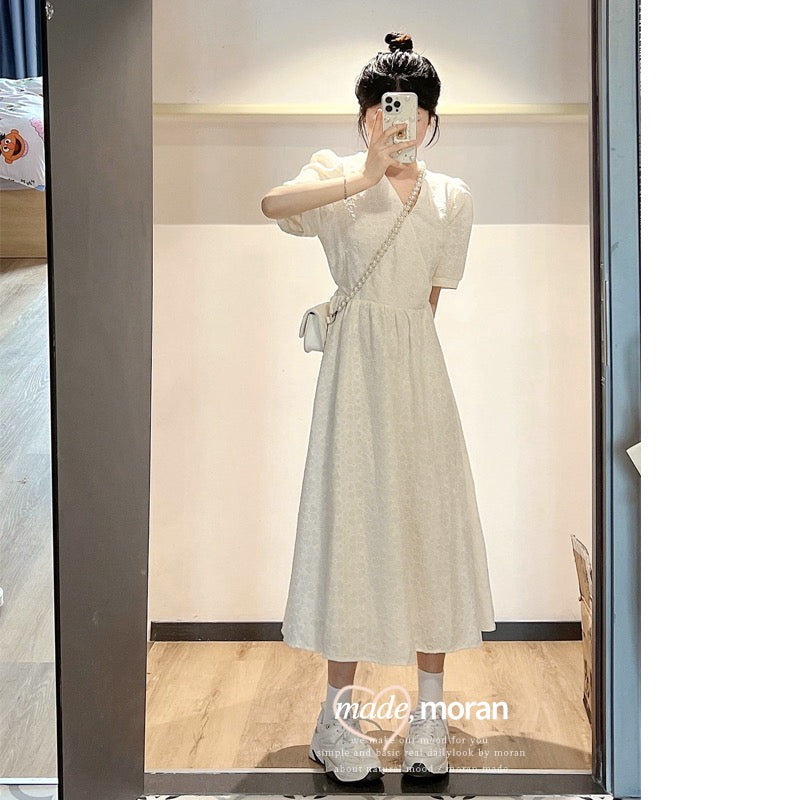 Gentle wind jacquard V-neck French dress women 2023 summer new waist short-sleeved sweet first love princess skirt