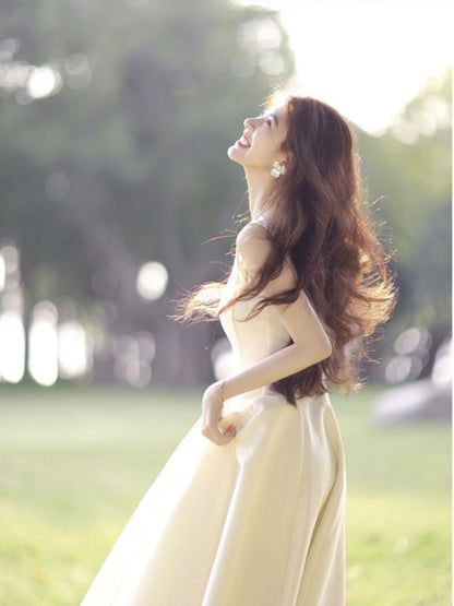 Tea break French white suspender skirt high-end sense birthday dress dress super fairy waist slimming temperament summer