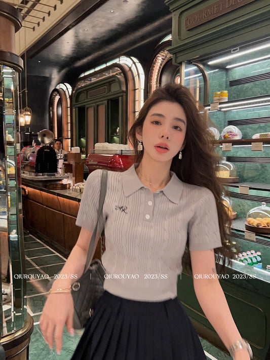 Qiu Rouyao 2023 summer new hot girl polo collar sweater women's clothing niche design short-sleeved t-shirt top