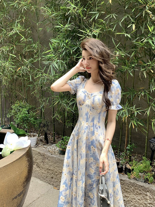 No. 16 new product Deng Liuliu French square collar blue oil painting floral dress female summer waist slimming first love dress