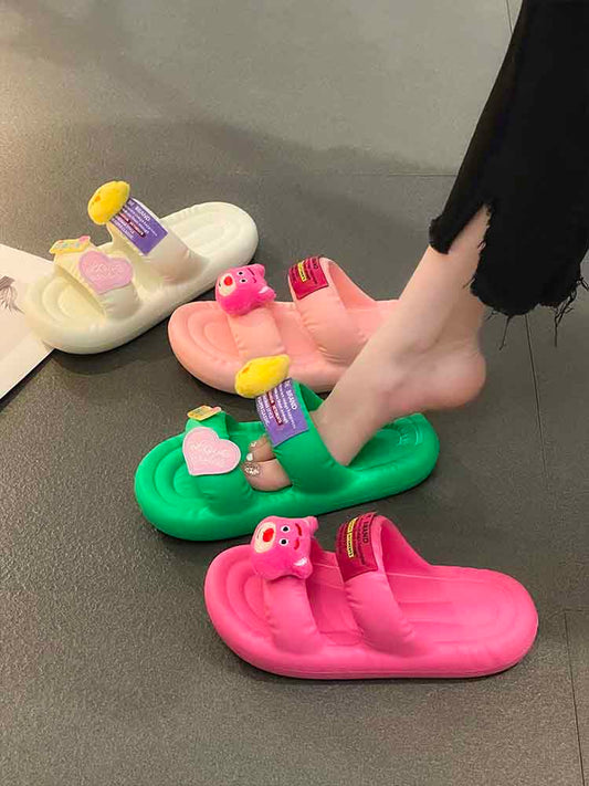 Stepping on Shit Feeling Cute Strawberry Bear Slippers Women's Summer Wear 2023 New Thick-soled Comfortable Non-slip Flip-flop Beach Shoes