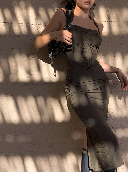 Xiaoli hanging neck suspenders bag hip dress 2023 new niche design hot girl sexy slim skirt women's summer