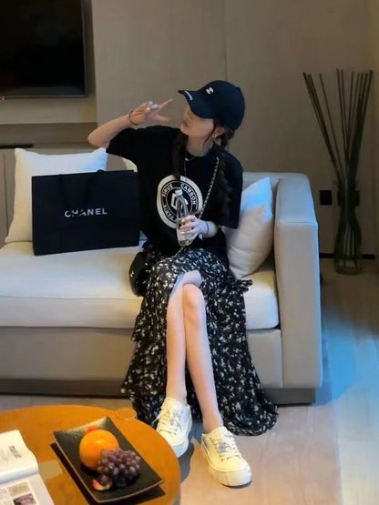 Floral chiffon skirt with black side slits looks thin and high waist A-line ruffled mid-length summer new suit