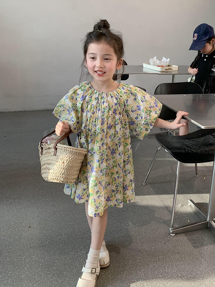 Girls floral dress summer dress 2023 new foreign style lady middle and small children's short-sleeved skirt children's princess dress summer