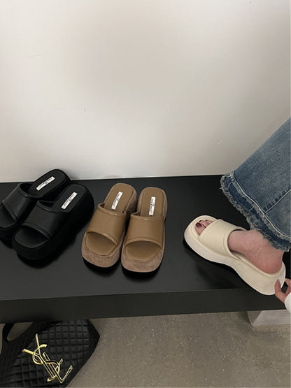Thick-soled holiday bread slippers women's shoes 2023 summer wear wedge heels small heightened explosive style sandals