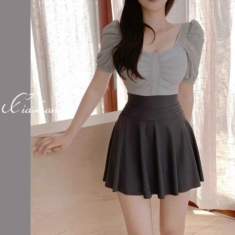 Swimsuit women's summer 2023 new one-piece skirt style conservative small chest student short-sleeved hot spring swimming suit