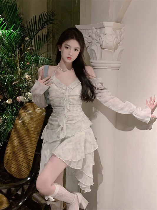 Sweet hot girl floral long-sleeved halter neck dress female summer 2023 new gentle skirt ruffled waist skirt